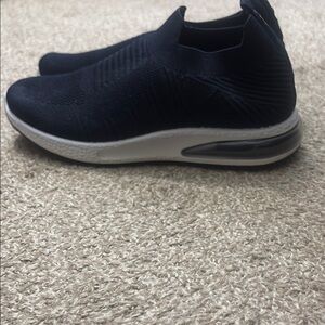 Women’s Slip-On Knit Athletic Sneakers in Navy Blue